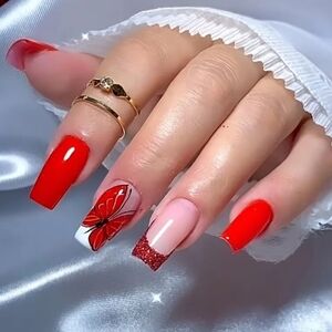 24 Pieces Fake Press On Nails